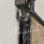 mechanizm-do-drzwi-przesuwnych-ze-starego-drewna-recznie-toczone-rolki